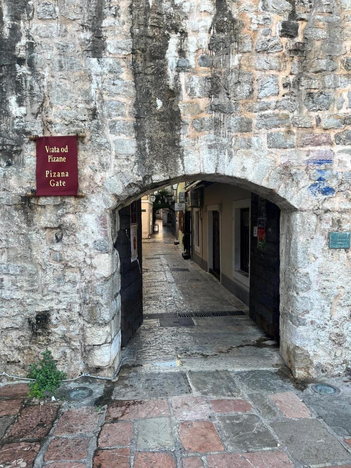 La Piedra Apartment *